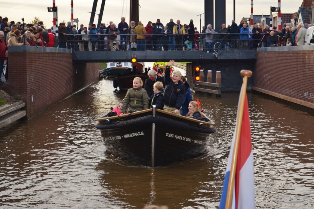 Opening Drachtstervaart sloep Jachthaven De Drait