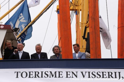 Opening nieuwe haven van Lauwersoog