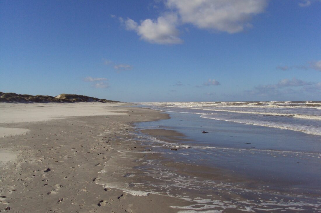 Twee nieuwe voertuigen ontwikkeld in project “Oliebestrijding Waddenzee en Havens”