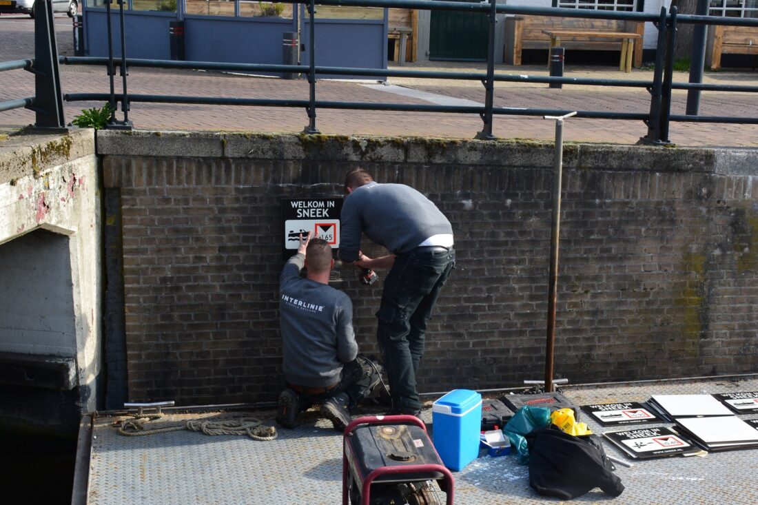 Bruggen doorvaarthoogte centrum Sneek geplaatst