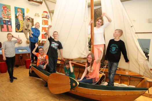 Fries Scheepvaart Museum en Piet Bakkerschool bouwen samen een bootje