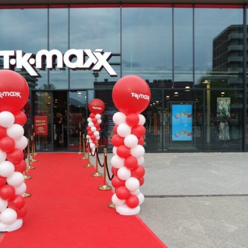 TK Maxx Groningen kiest samen met klanten voor steun ‘Vrienden van Beatrix Kinderziekenhuis’.