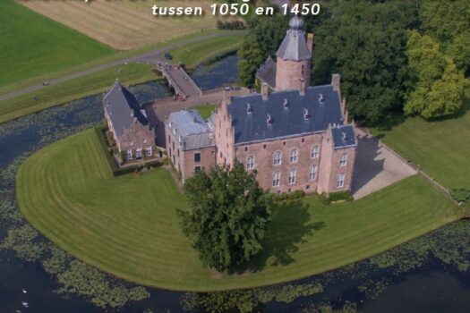 Zes boeken over Kastelen, historische buitenplaatsen en landgoederen strijden om landelijke prijs