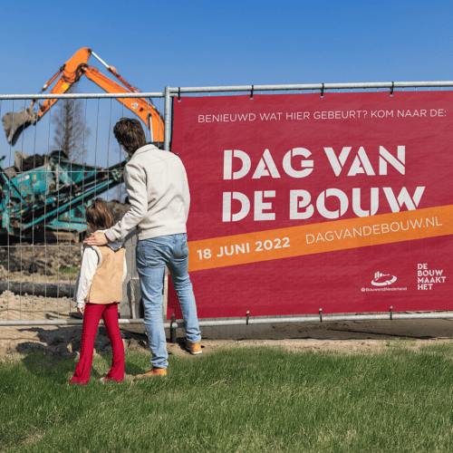 Open huis bij bouwplaatsen in Groningen tijdens de Dag van de Bouw op zaterdag 18 juni