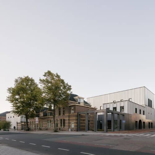 Kunstwerf geopend: nieuw cultuurcluster in Ebbingekwartier