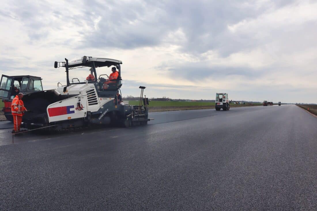 Oostwold Airport met baanverharding toekomstbestendig