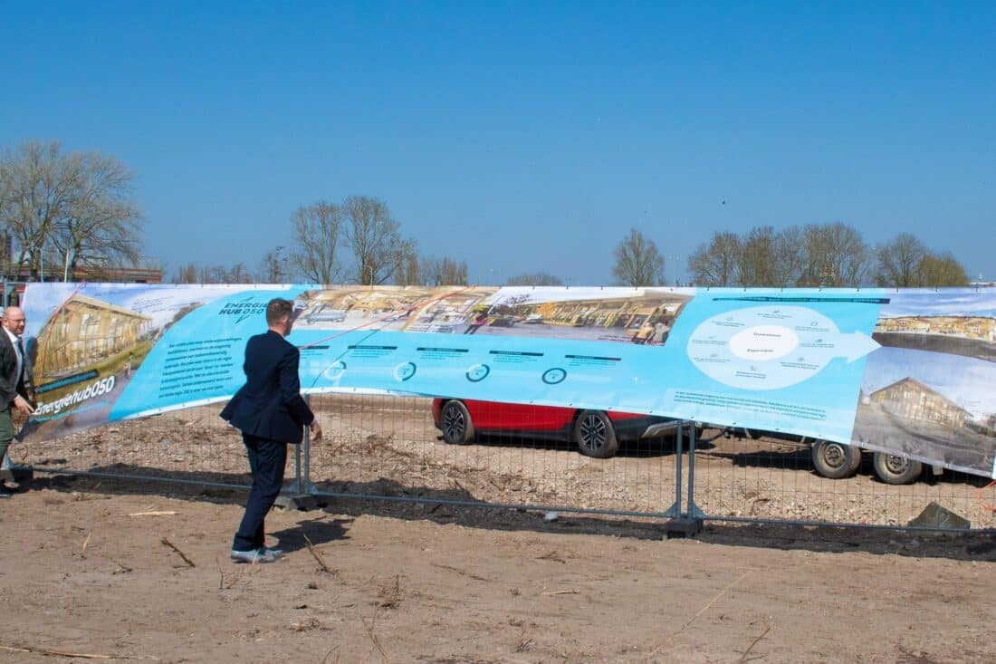 Feestelijke start van bouw Energiehub050