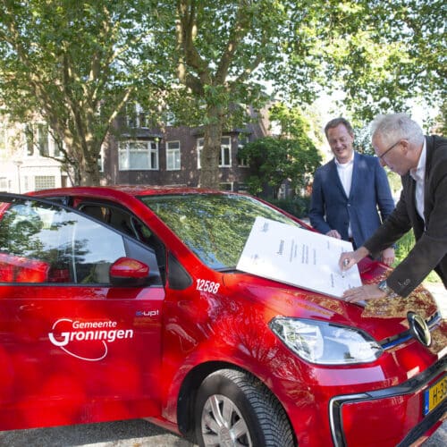 Groningen neemt plaatsen laadpalen in eigen beheer: Heijmans verantwoordelijk voor levering en plaatsing