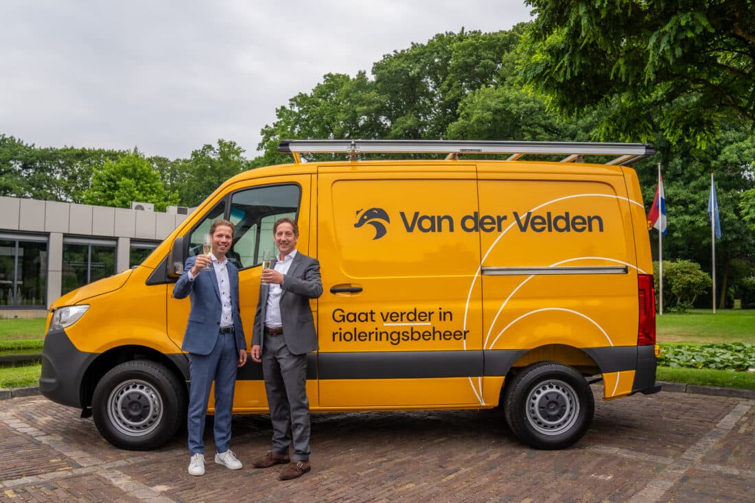 Nieuwe huisstijl voor Van der Velden
