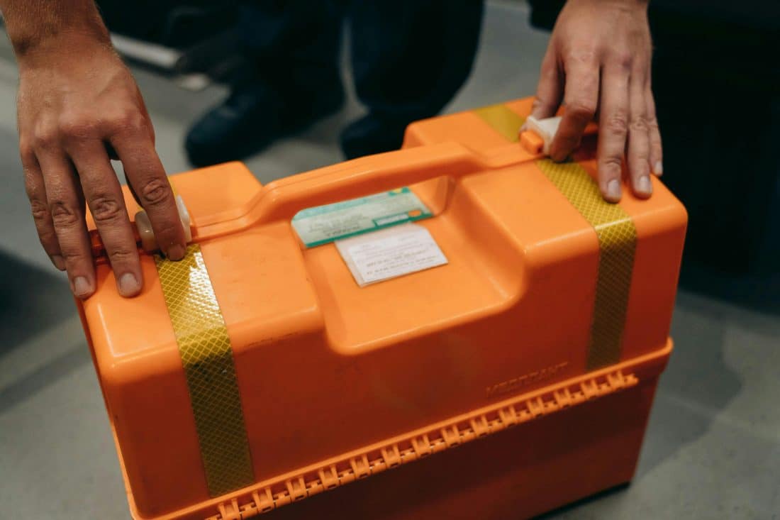 De essentiële gids voor het kiezen van de juiste EHBO-koffer